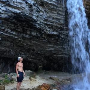 Meet your Posher, Brady